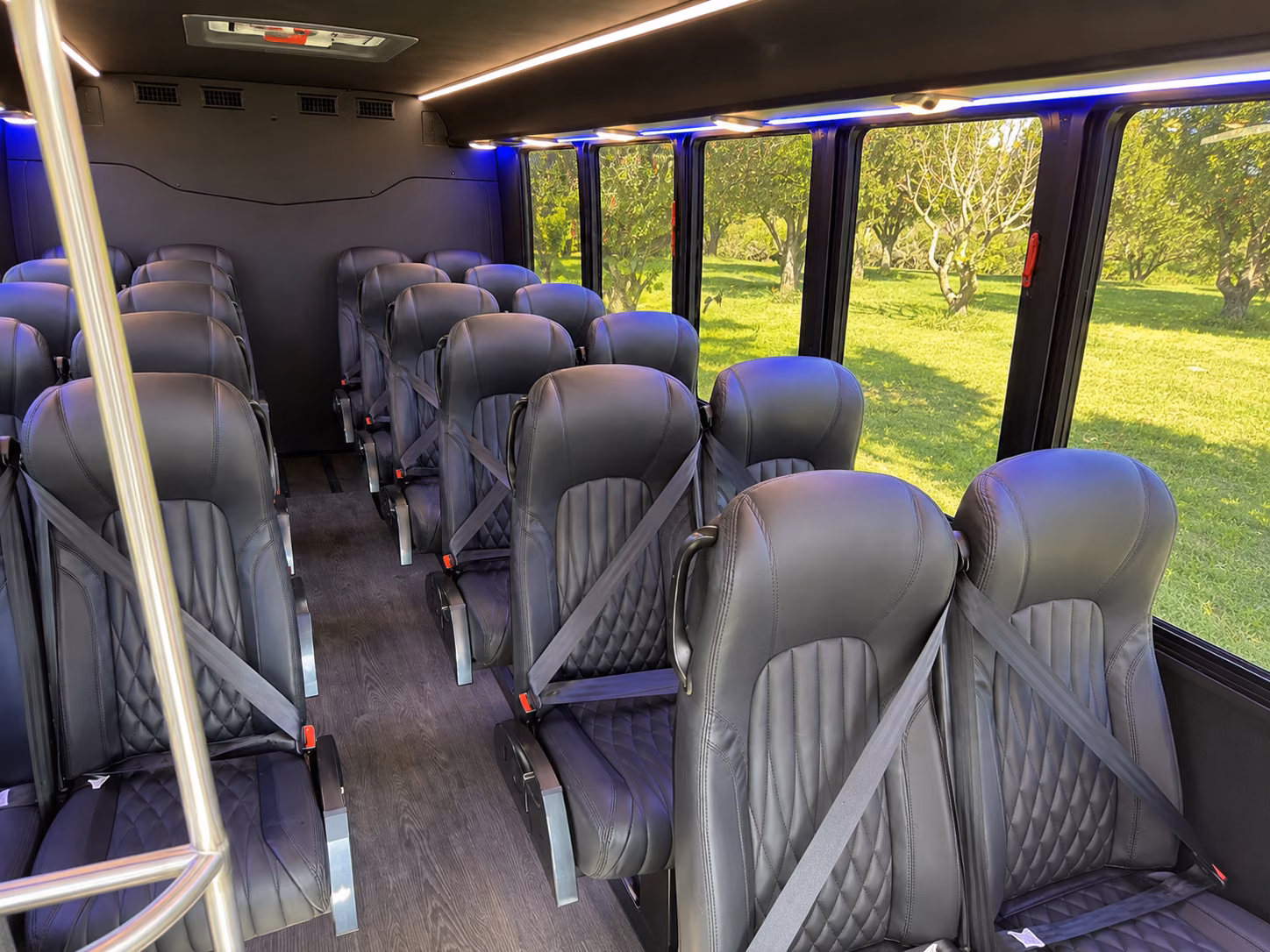 bowling green 15 passenger minibus inside