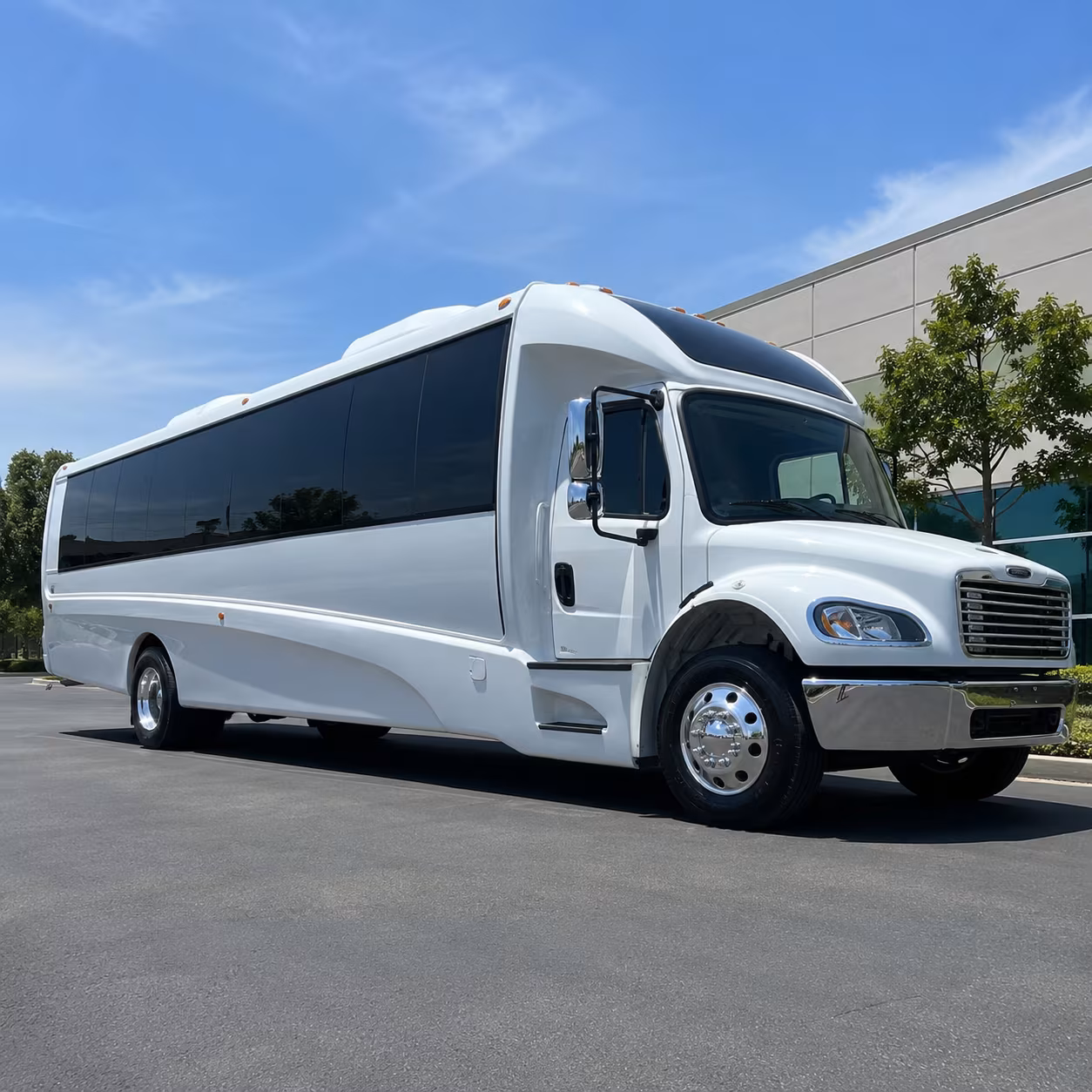 bowling green 28 passenger minibus