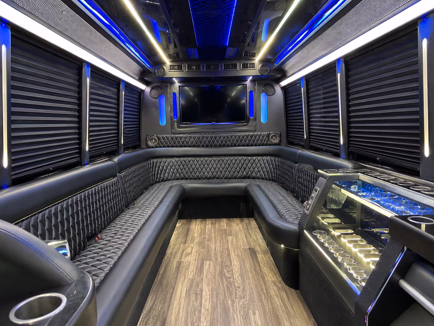 bowling green quincea n era sweet 16 party bus rental