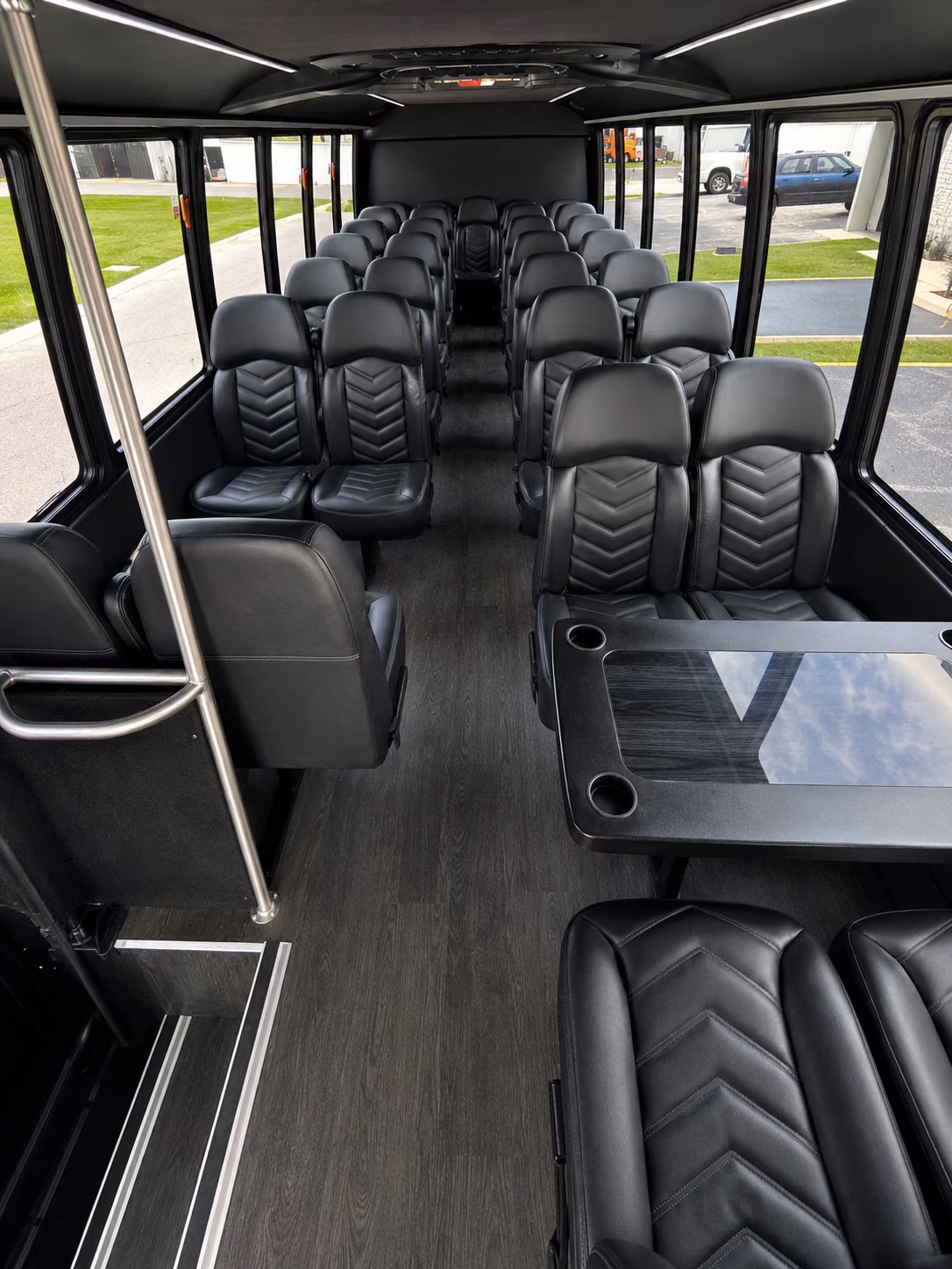 minibuses for smaller prom groups around bowling green